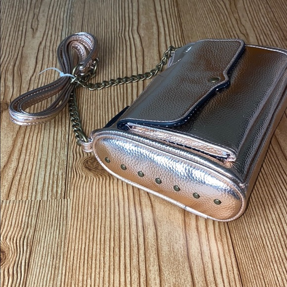 Rose Gold Chain Handbag - Picture 4 of 5